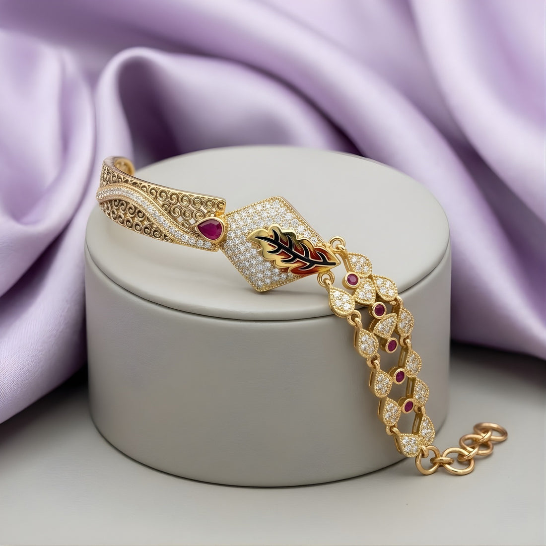 Antique Heritage Glow Bracelet